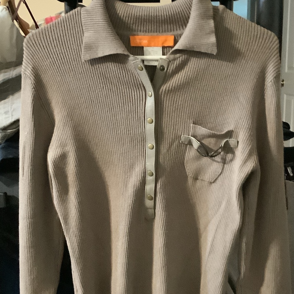 Cynthia Steffe‎ Taupe Button Down Ribbed sweater